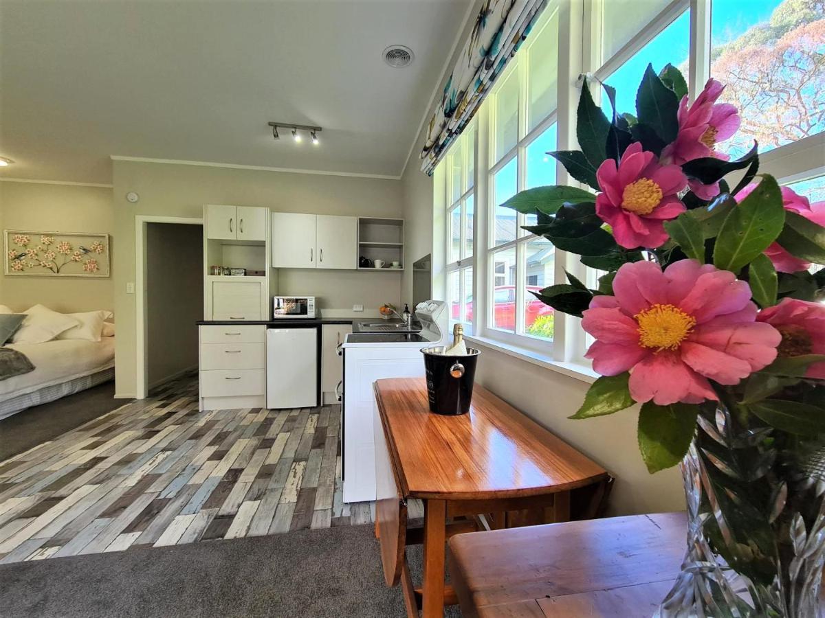 Pyes Pa Studio Apartment Тауранга Екстериор снимка